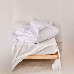 Urban Outfitters Heavy Weight Duvet Insert Twin NIB